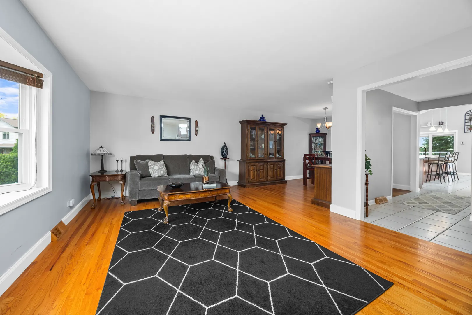 713 Oklahoma Way IL