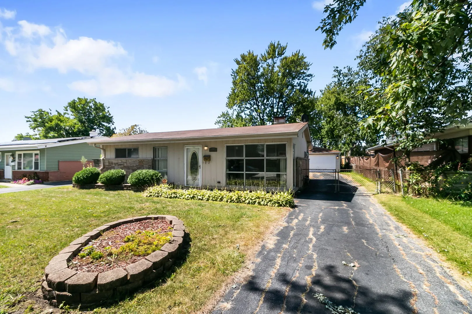 1354 STANLEY Boulevard IL