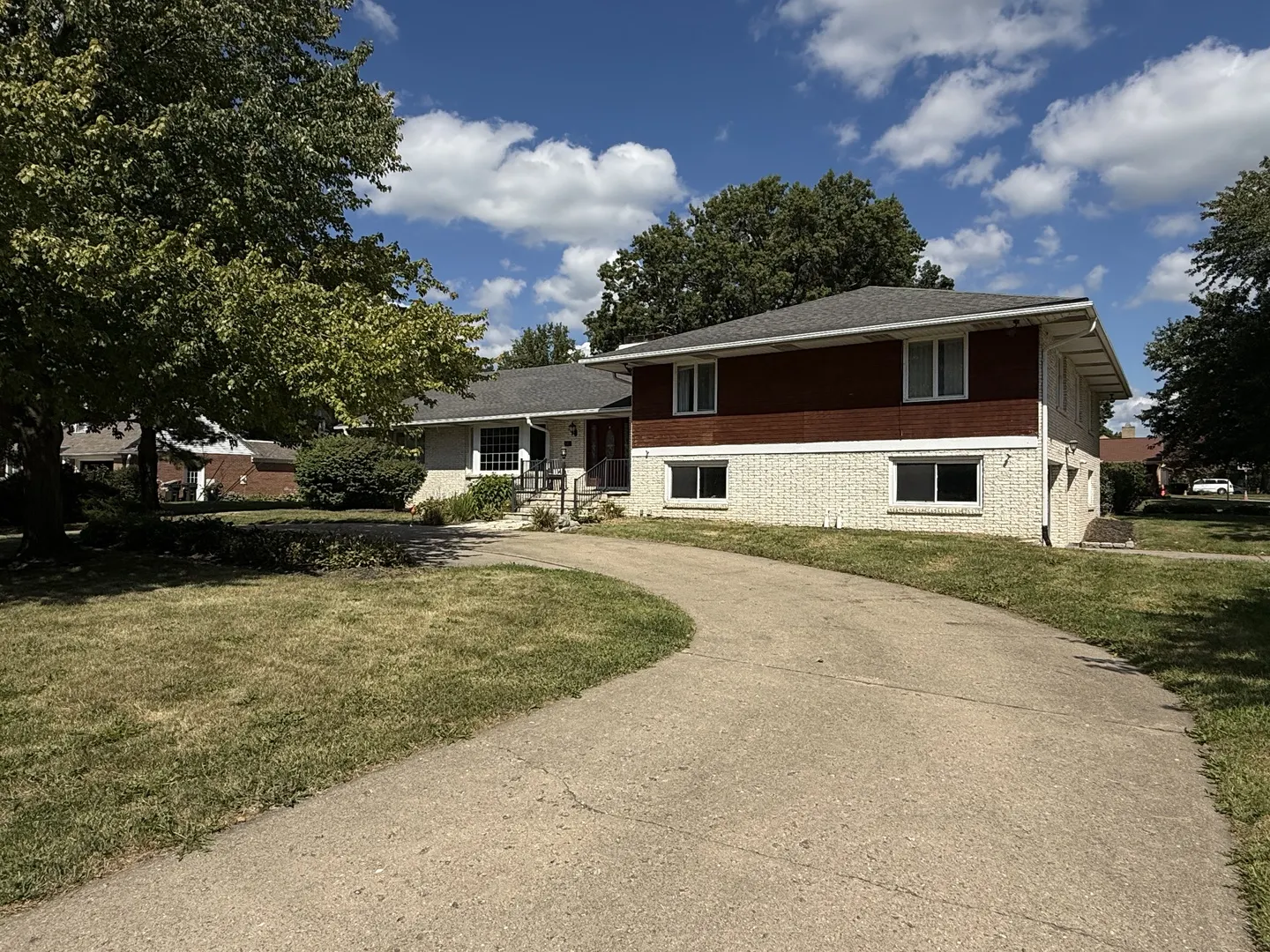 402 W Le Fevre Road IL