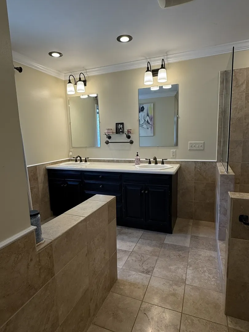 402 W Le Fevre Road IL