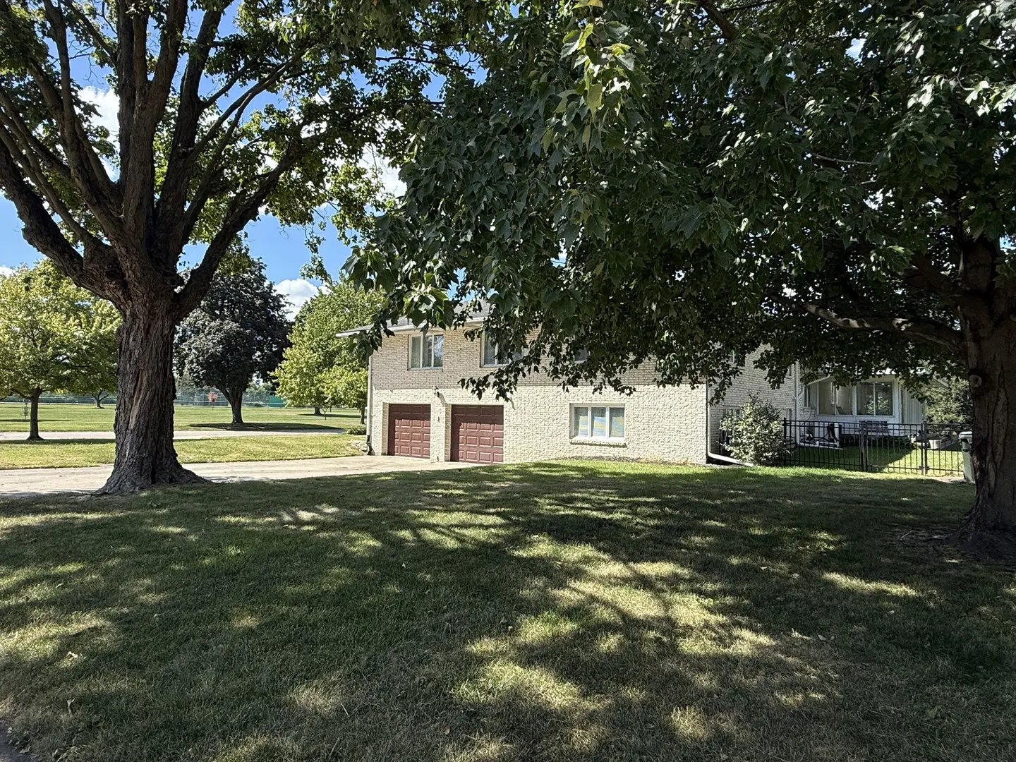 402 W Le Fevre Road IL