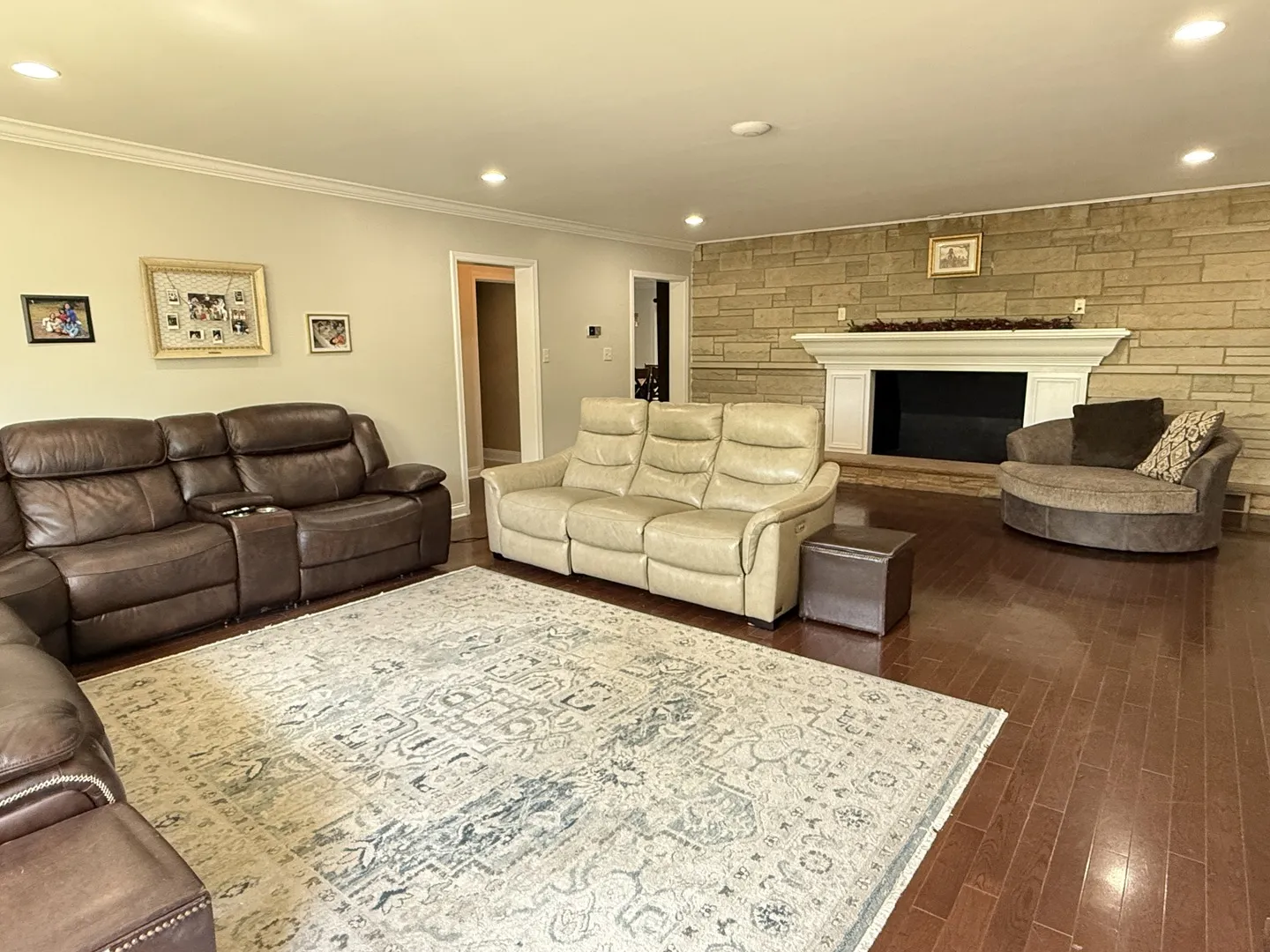 402 W Le Fevre Road IL