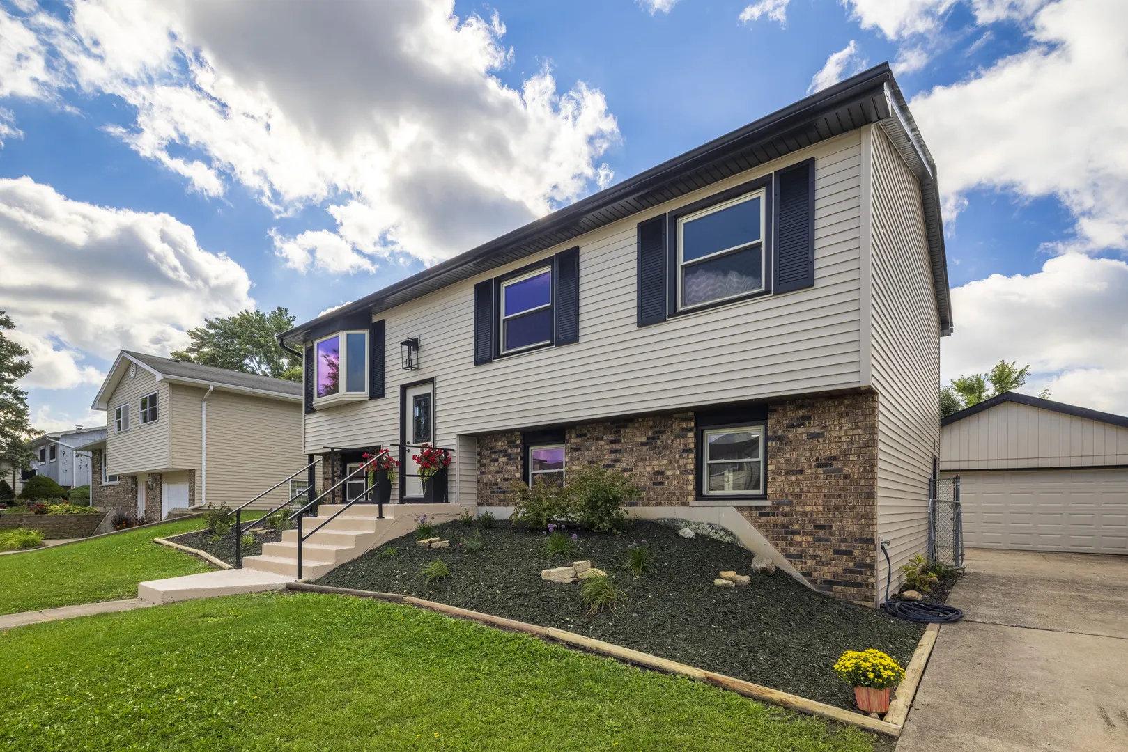 7727 166th Street IL
