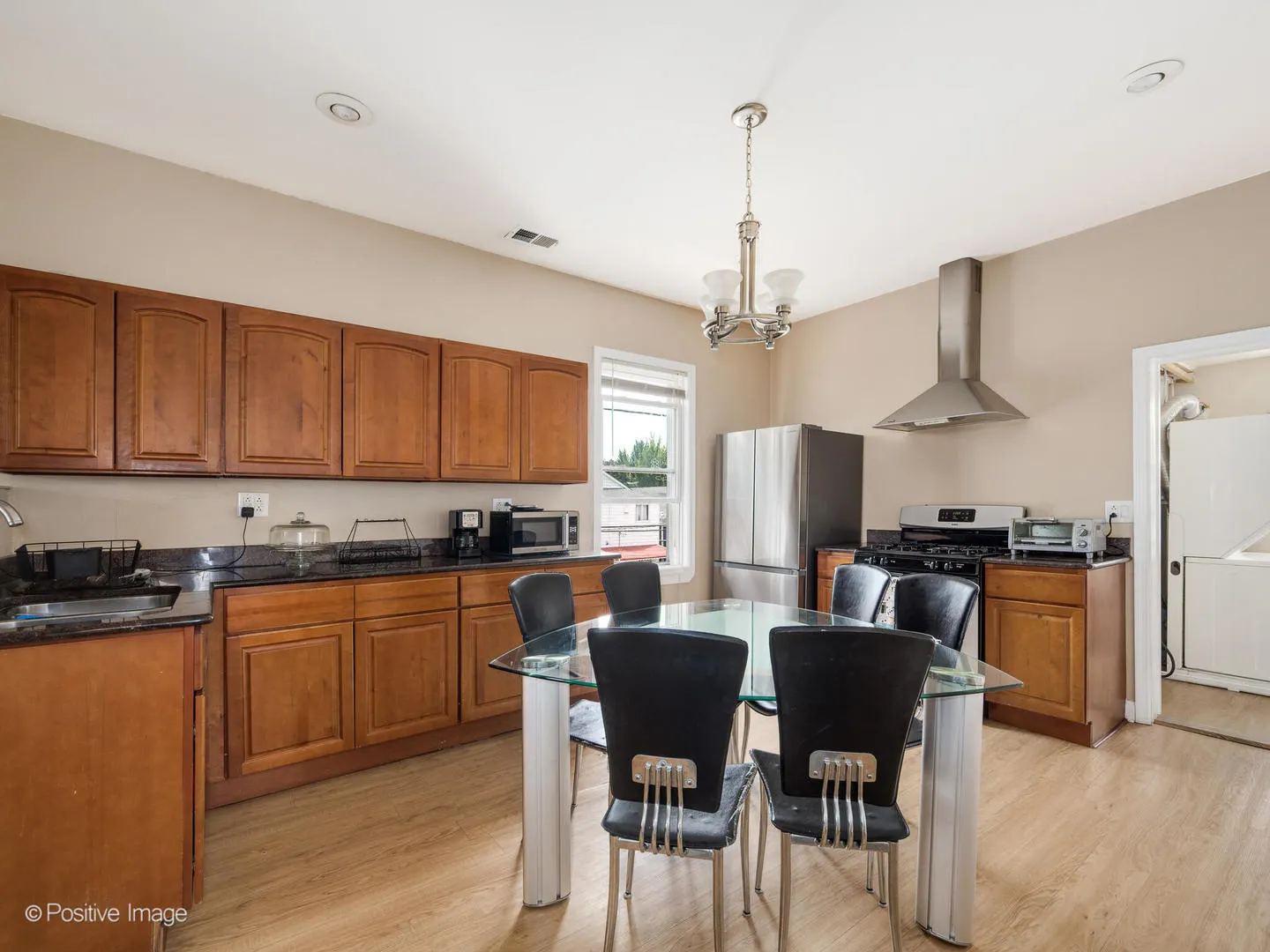 917 W 34th Place IL