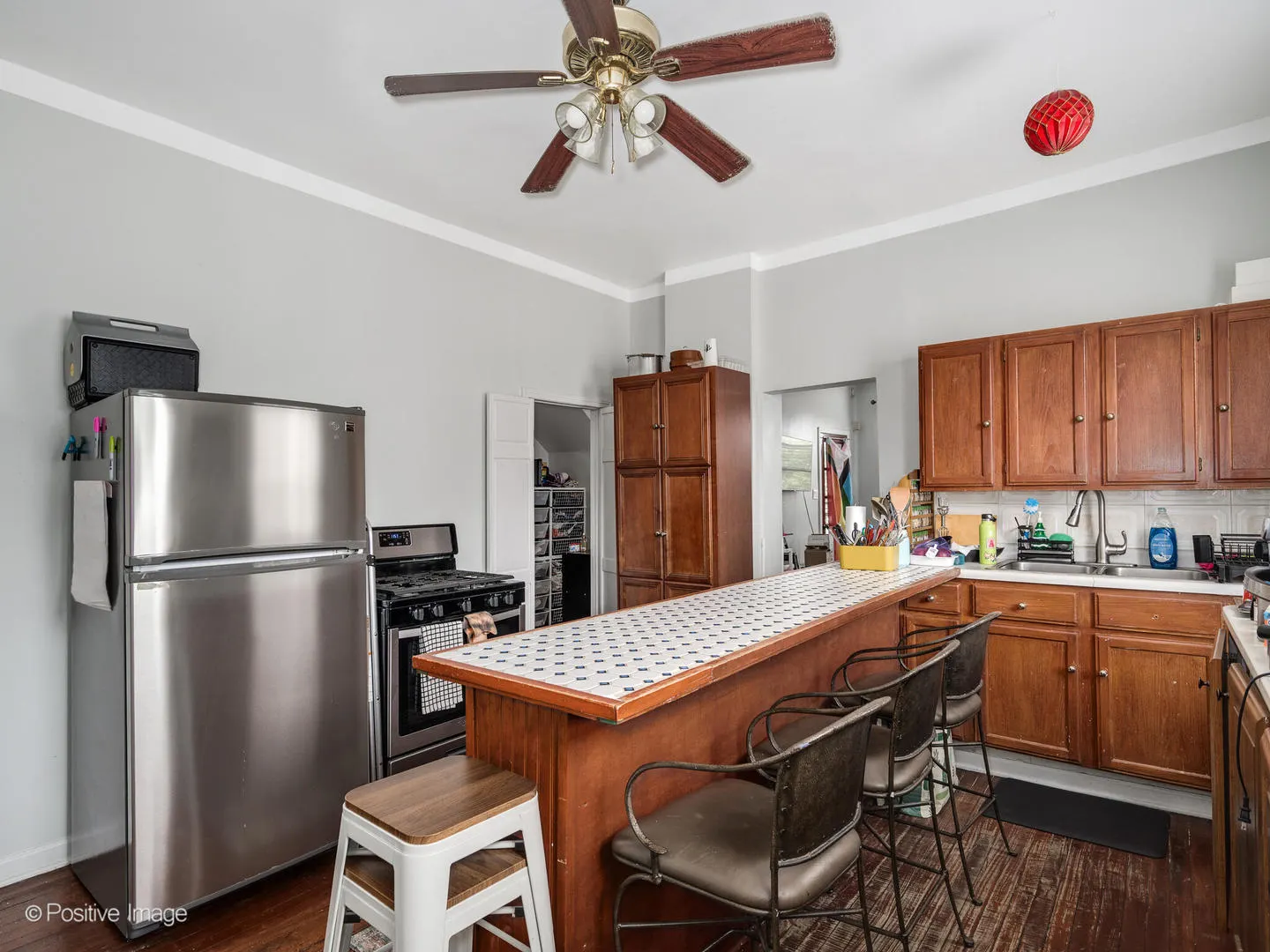 917 W 34th Place IL