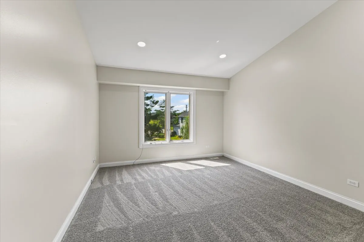 108 Santa Fe Lane IL