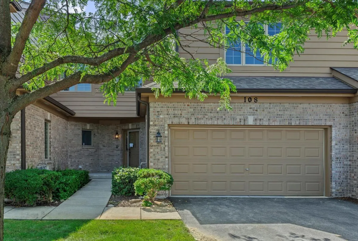 108 Santa Fe Lane IL