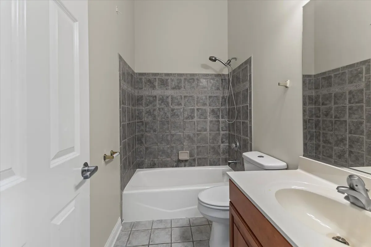 108 Santa Fe Lane IL