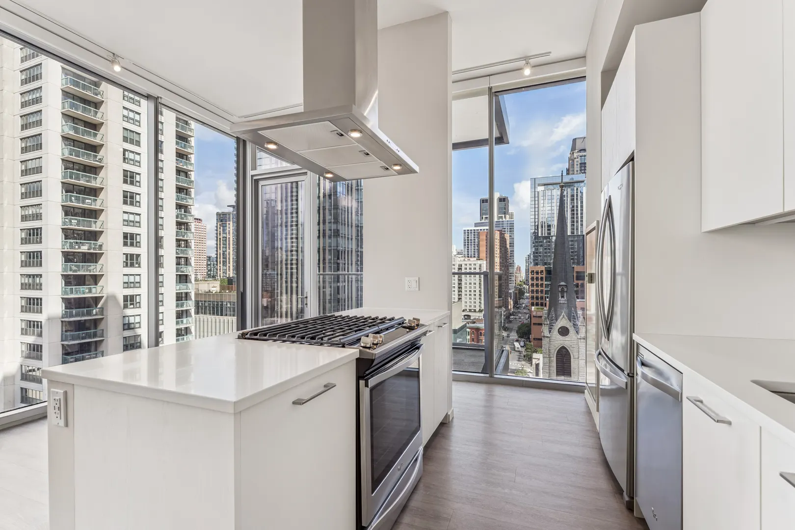 8 E Huron Street 1405 IL