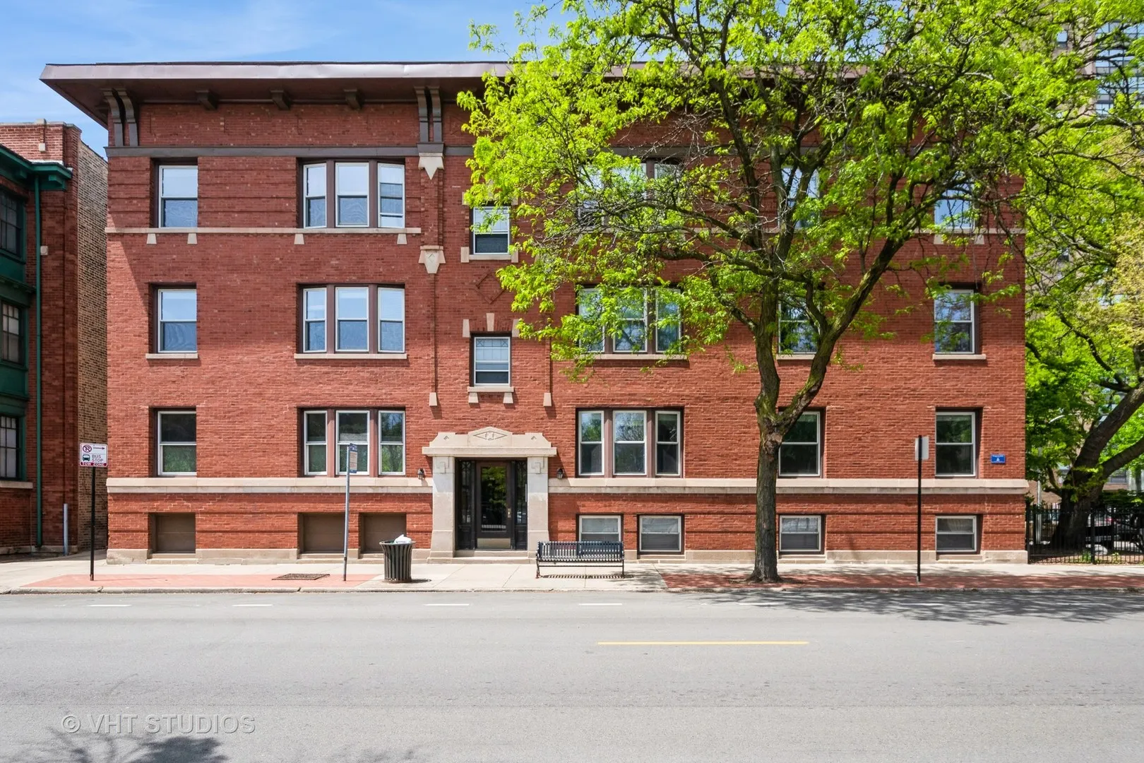 4148 N CLARENDON Avenue 102 IL