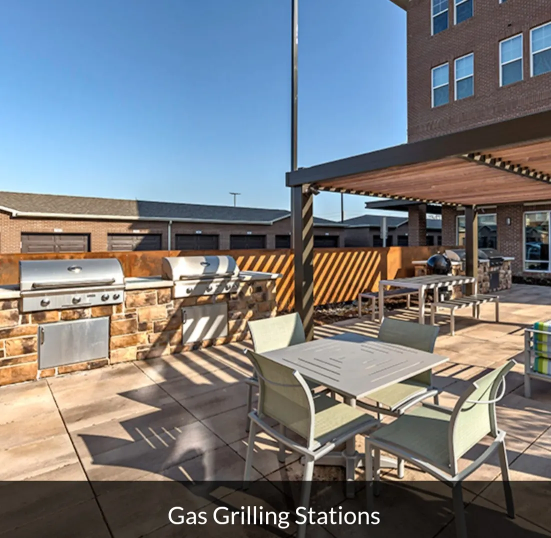 670 E Algonquin Road 4406 IL