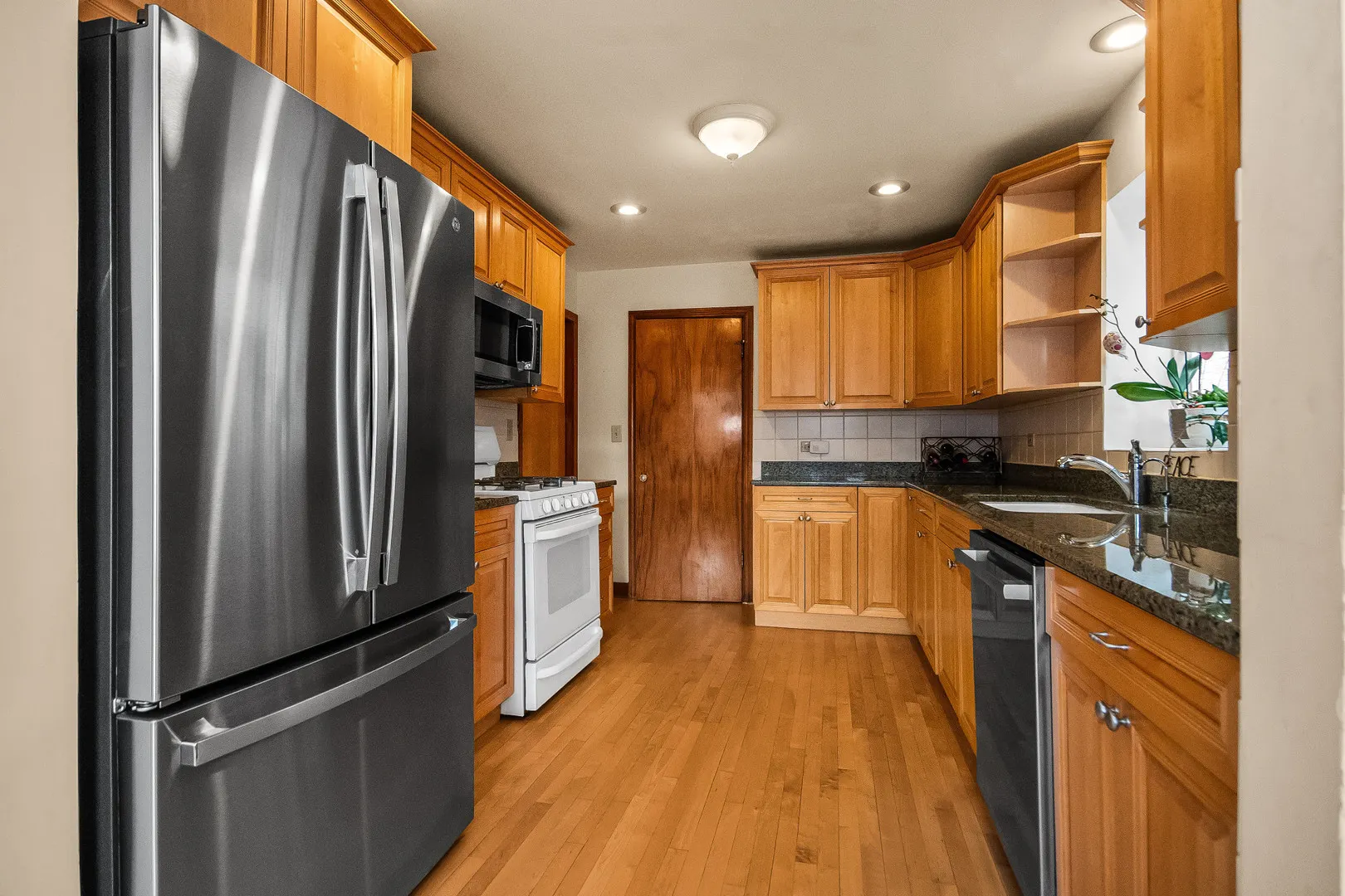 5706 N Mozart Street IL