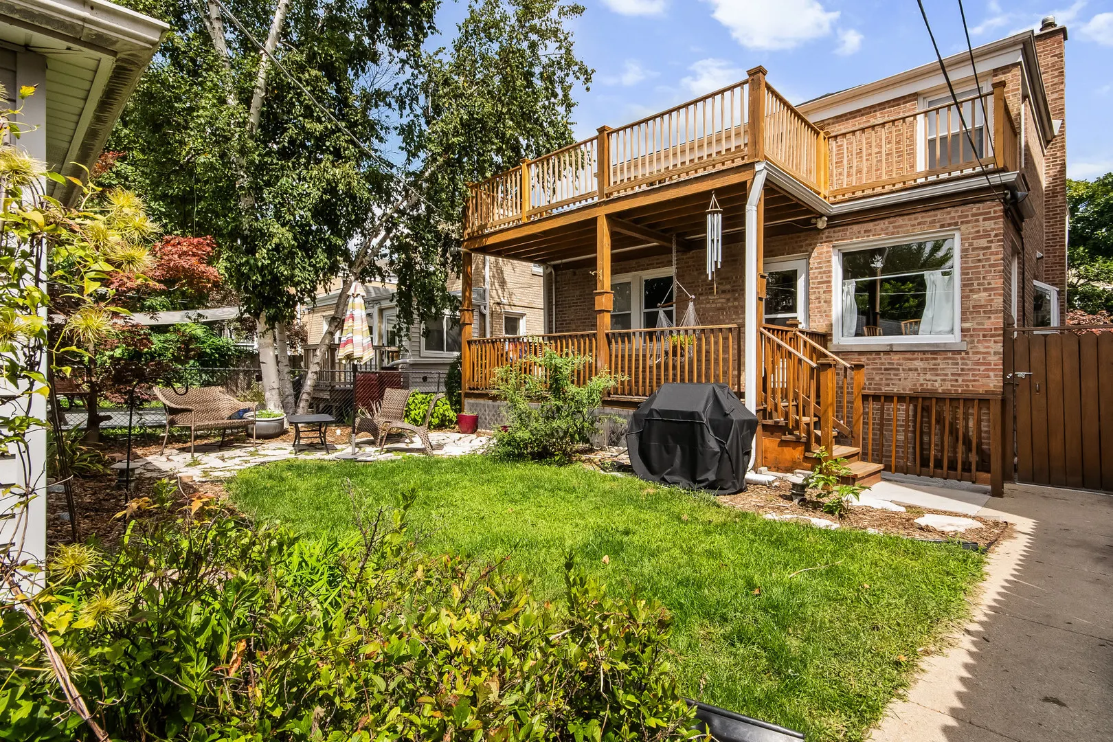 5706 N Mozart Street IL