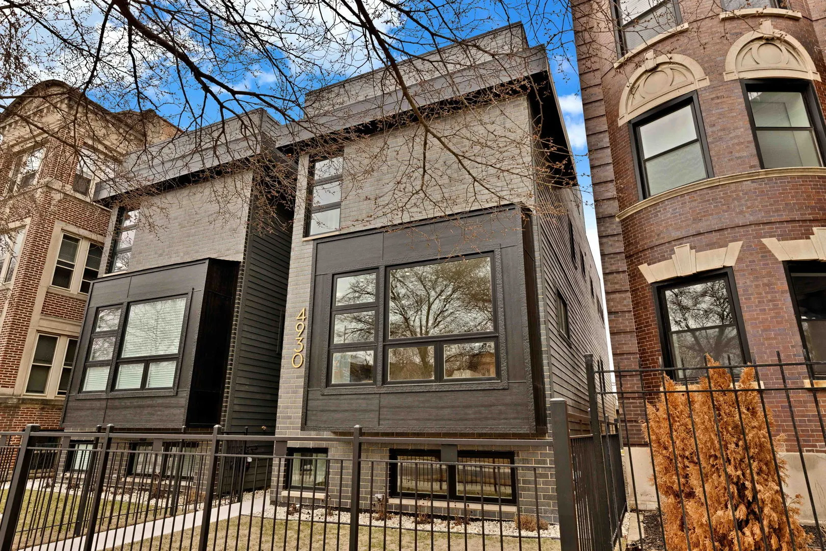 4932 S Martin Luther King Drive IL