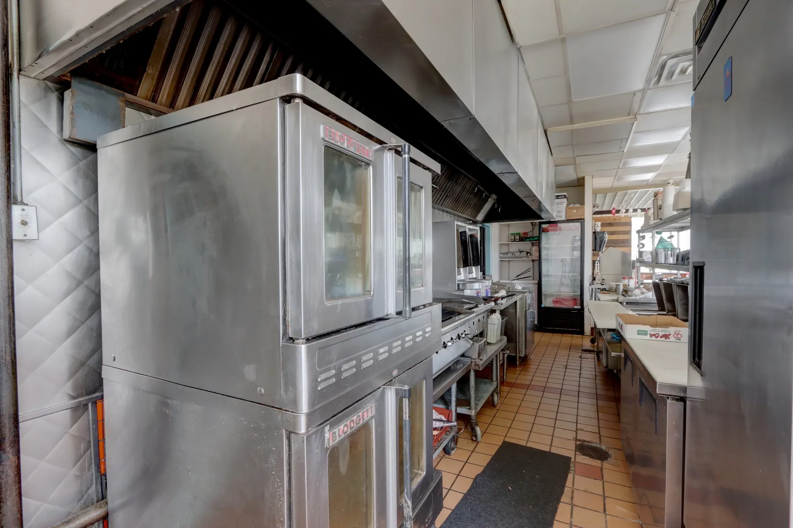 327 S Milwaukee Avenue IL
