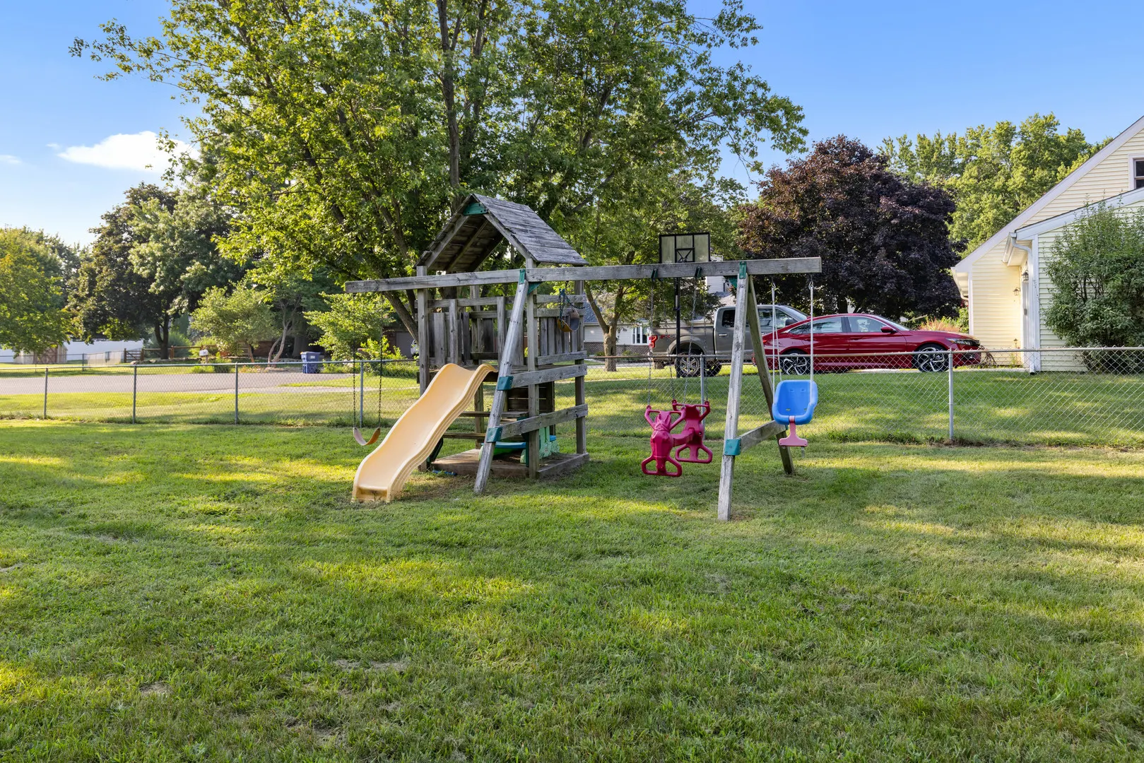 4830 Crown Point Circle IL