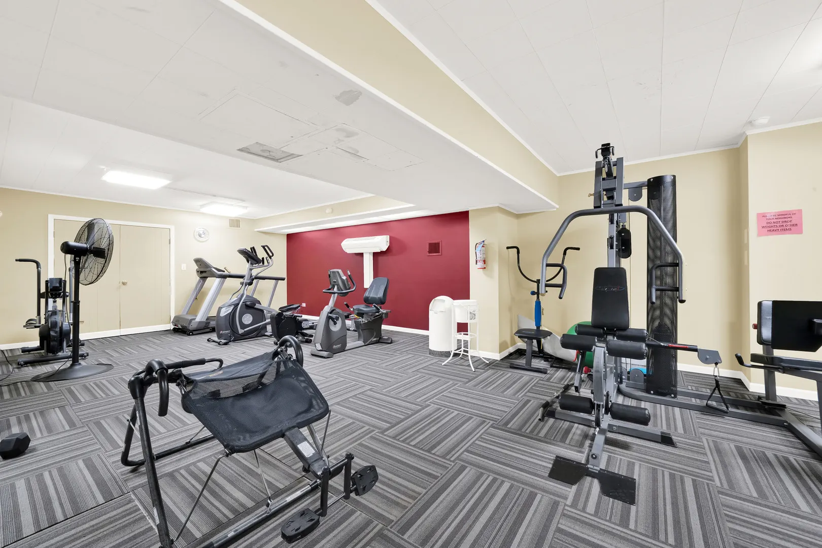 6833 N Kedzie Avenue 709 IL