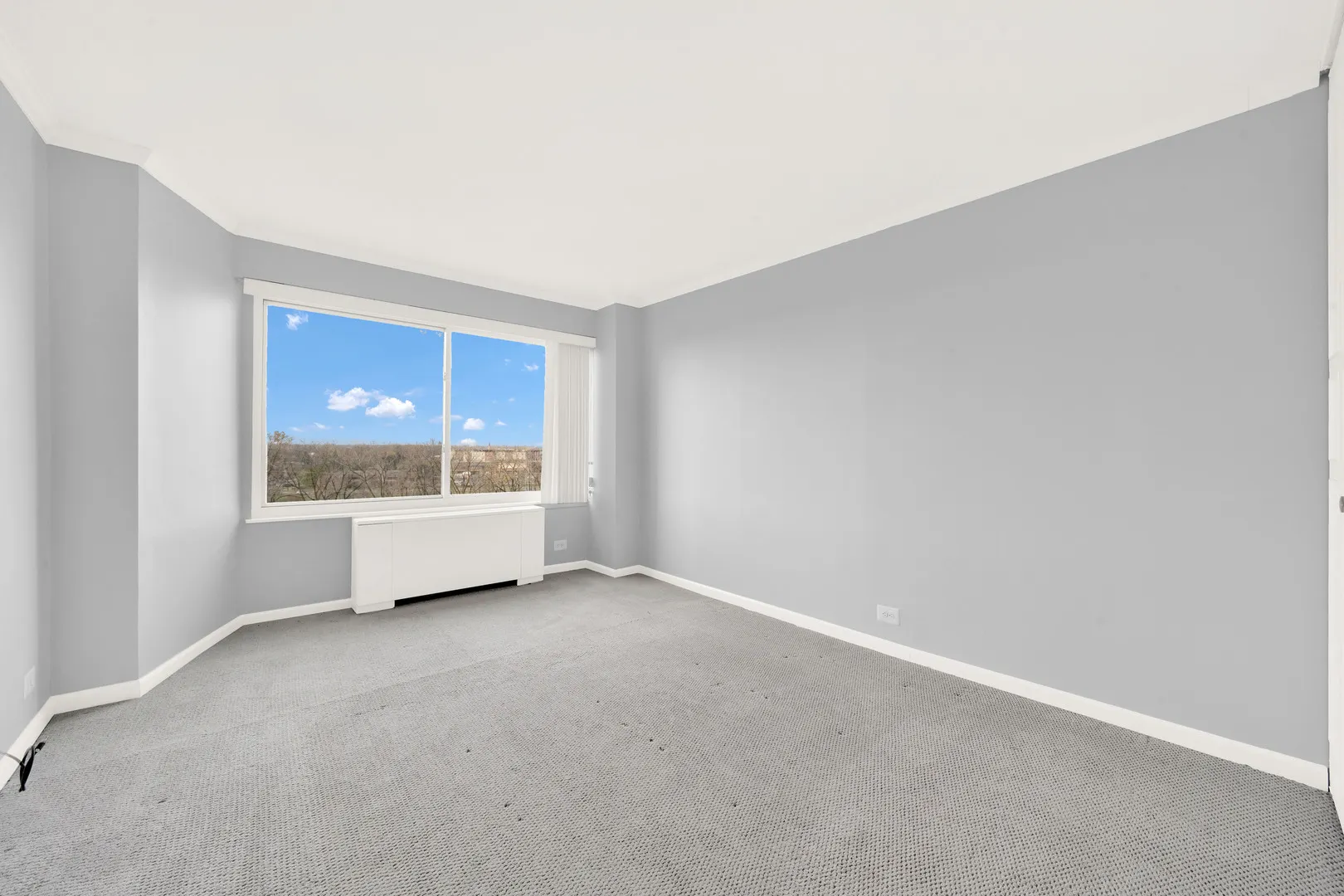6833 N Kedzie Avenue 709 IL
