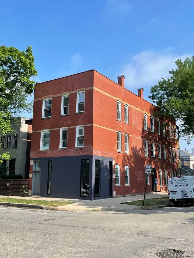 2159 W Huron Street 2R IL