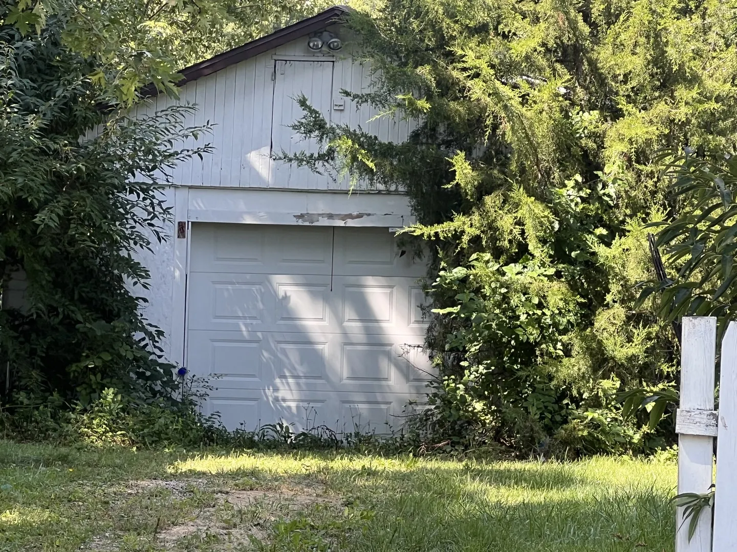 208 S Elm Street IL