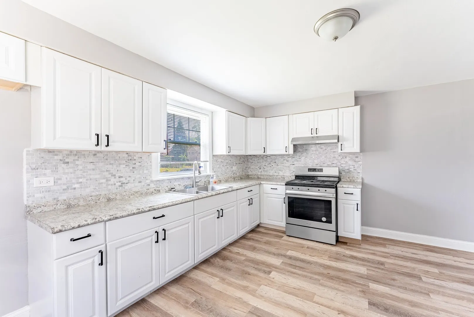 58 W 118th Street IL