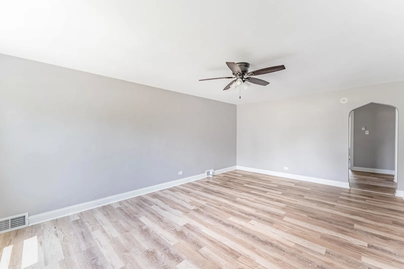 58 W 118th Street IL