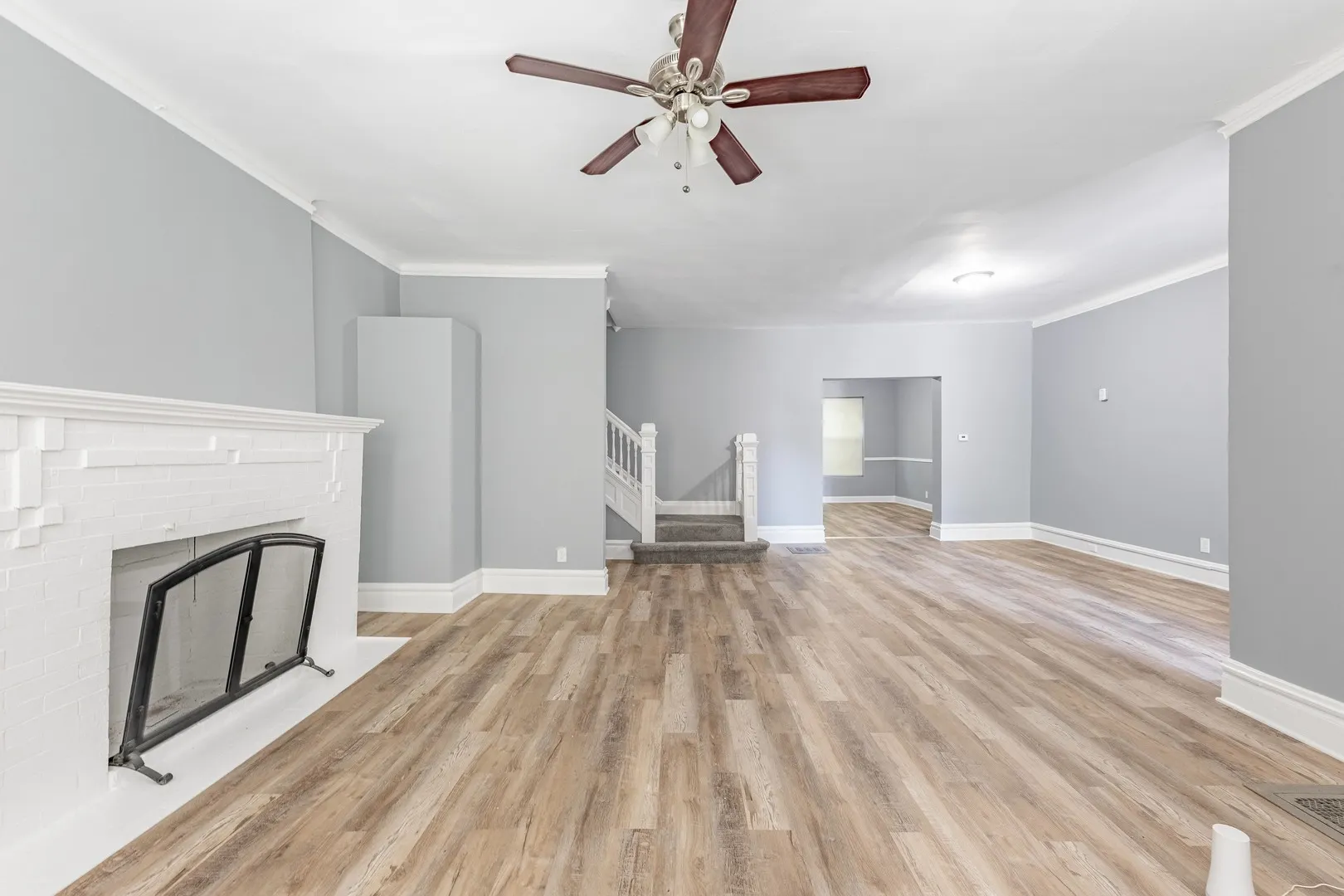 1310 E 72nd Street IL