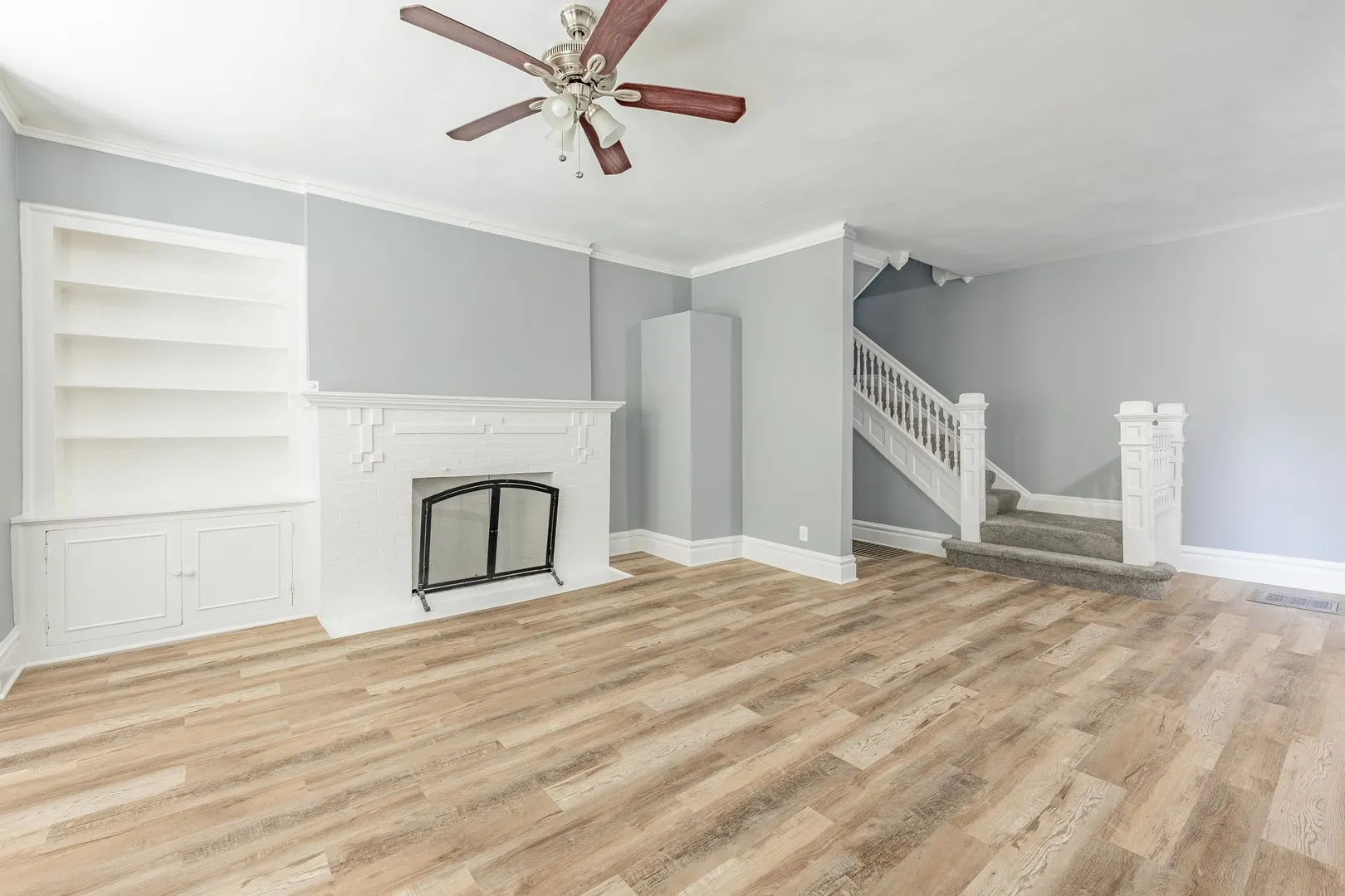 1310 E 72nd Street IL