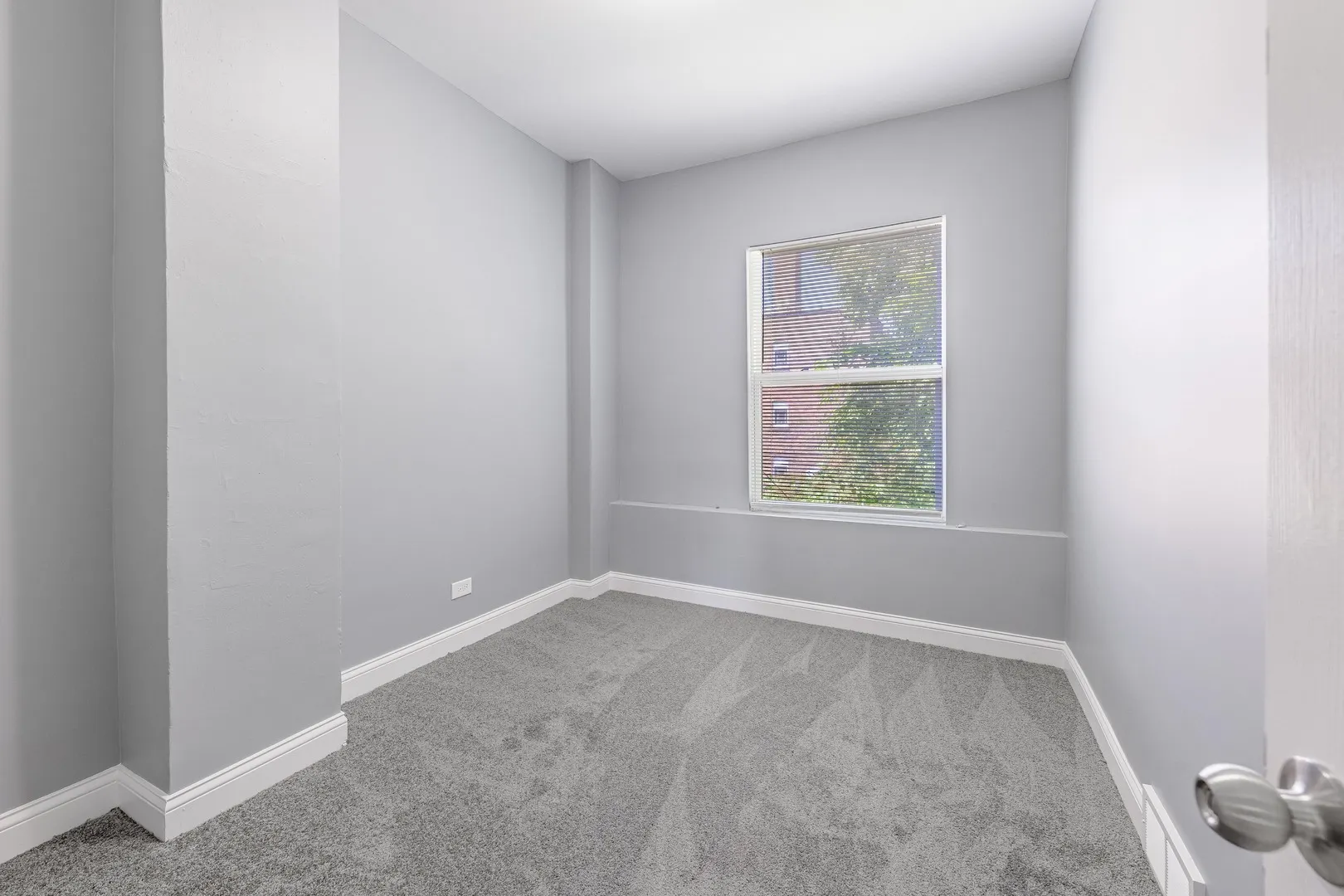 1310 E 72nd Street IL
