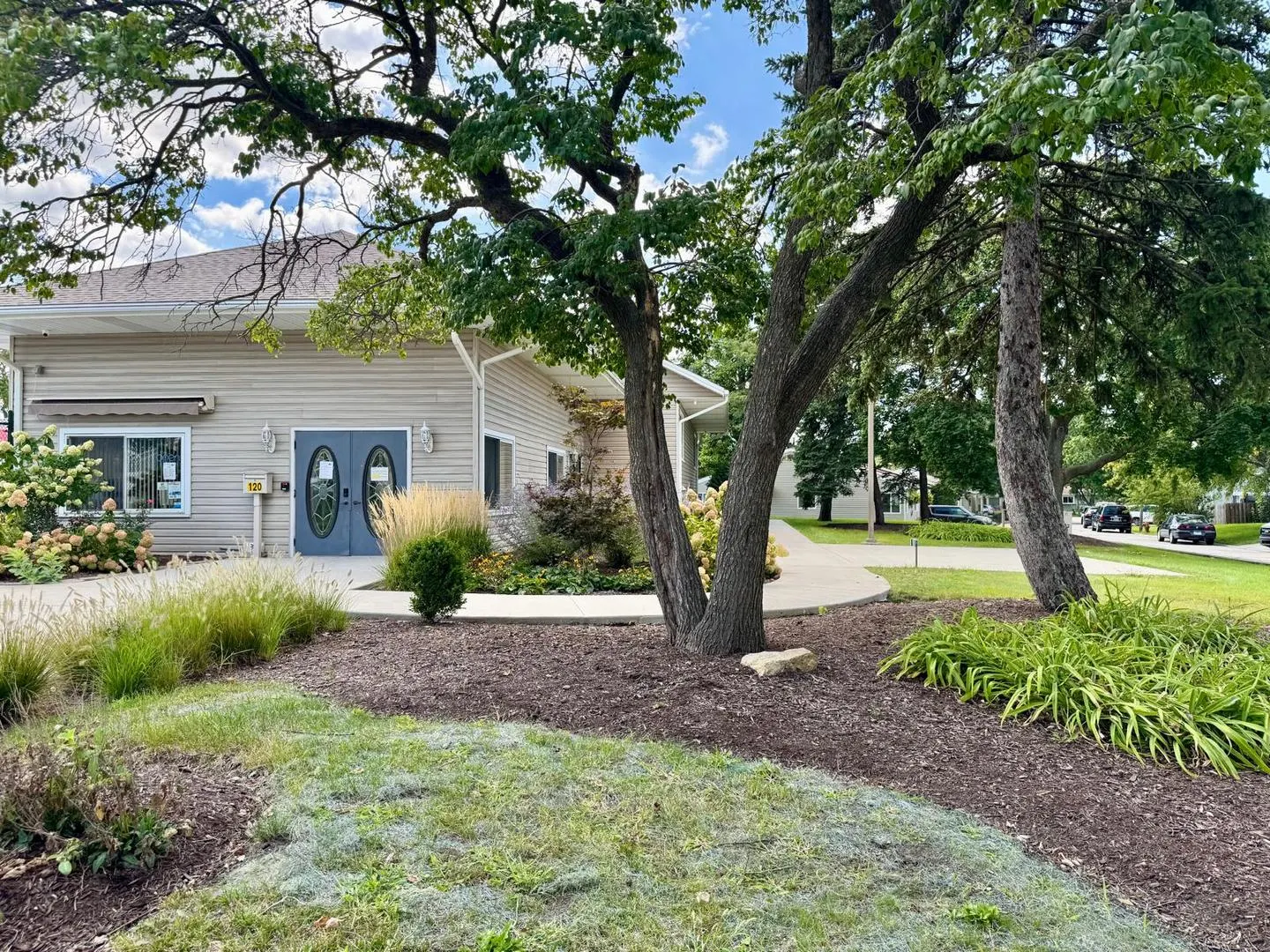 418 Farmbrook Court IL