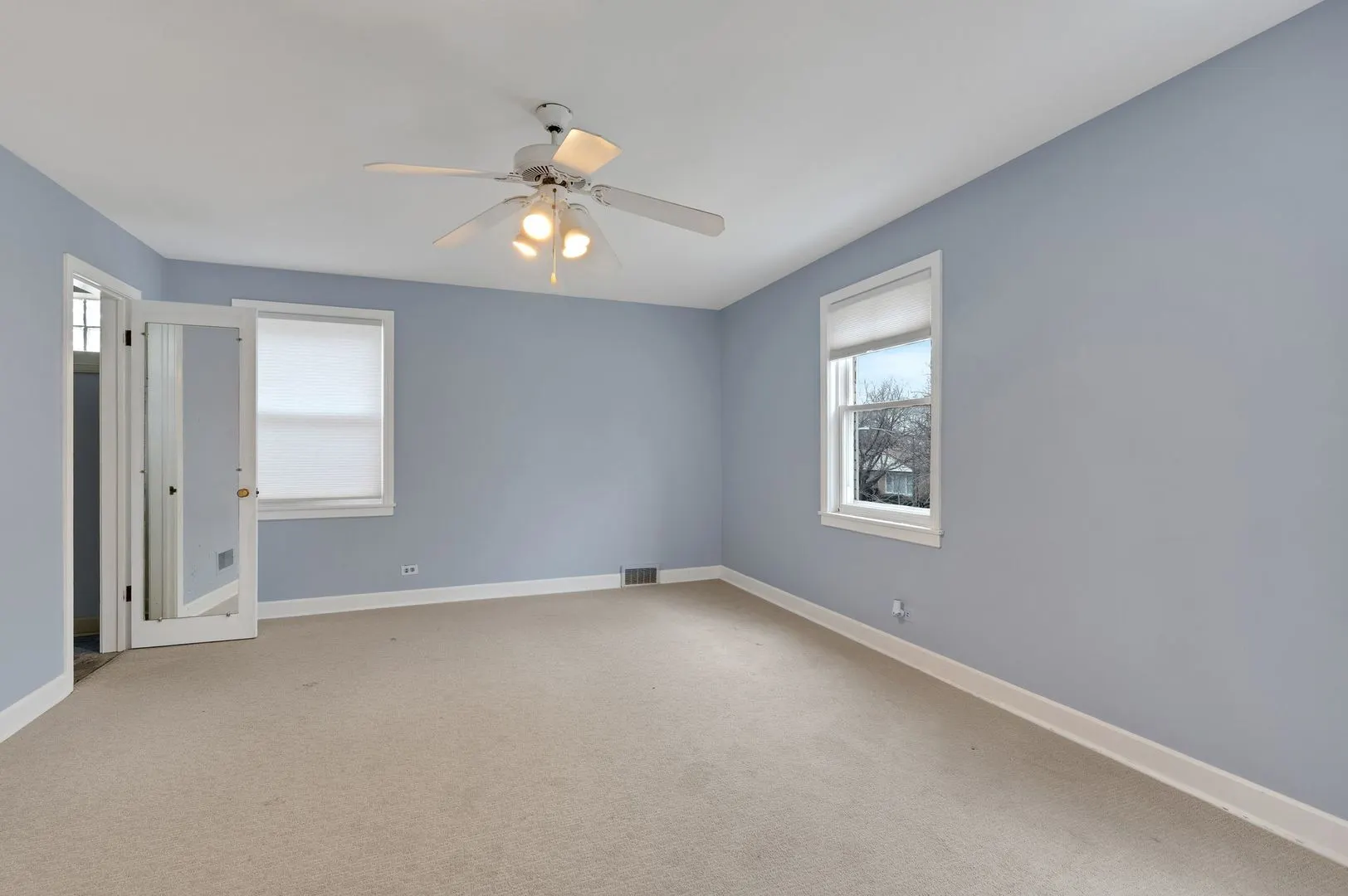 3123 W Chase Avenue IL