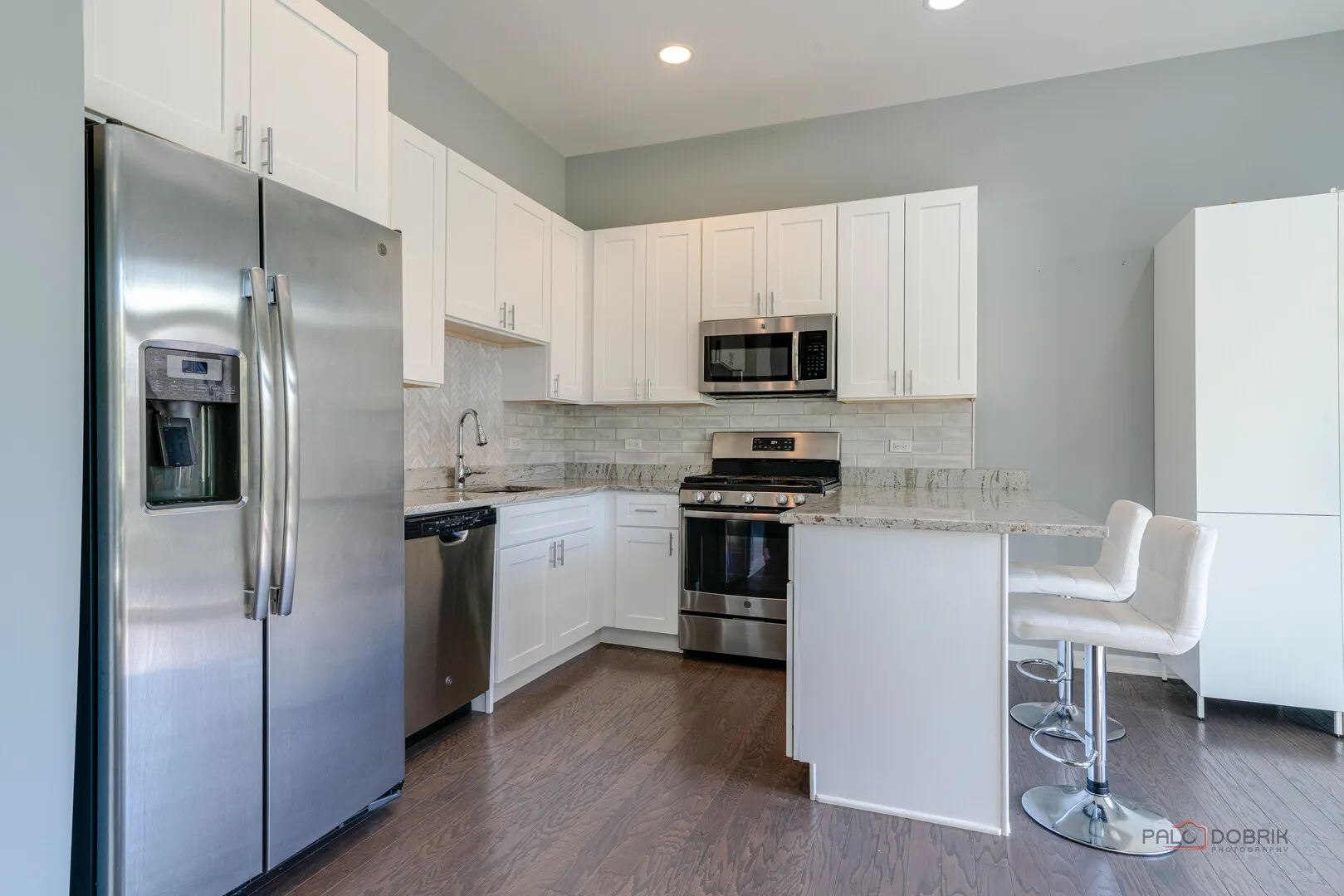 2366 N Newberry Lane IL