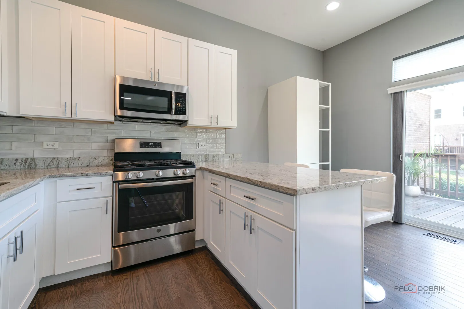 2366 N Newberry Lane IL