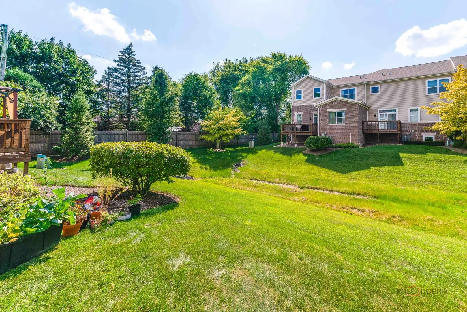 2366 N Newberry Lane IL