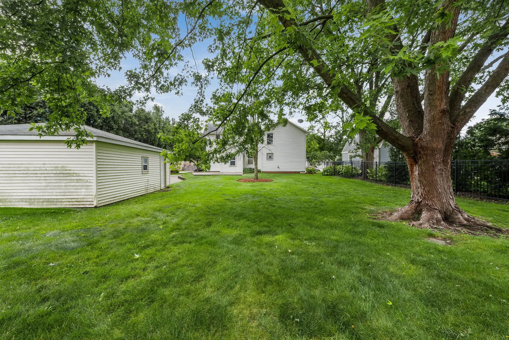 318 W Wing Street IL