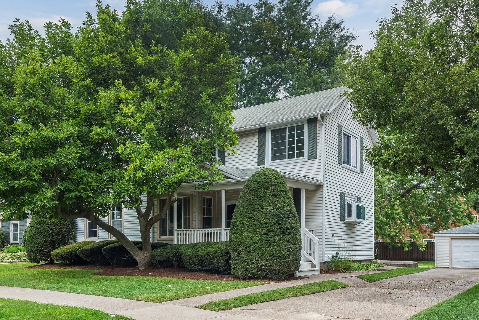 318 W Wing Street IL