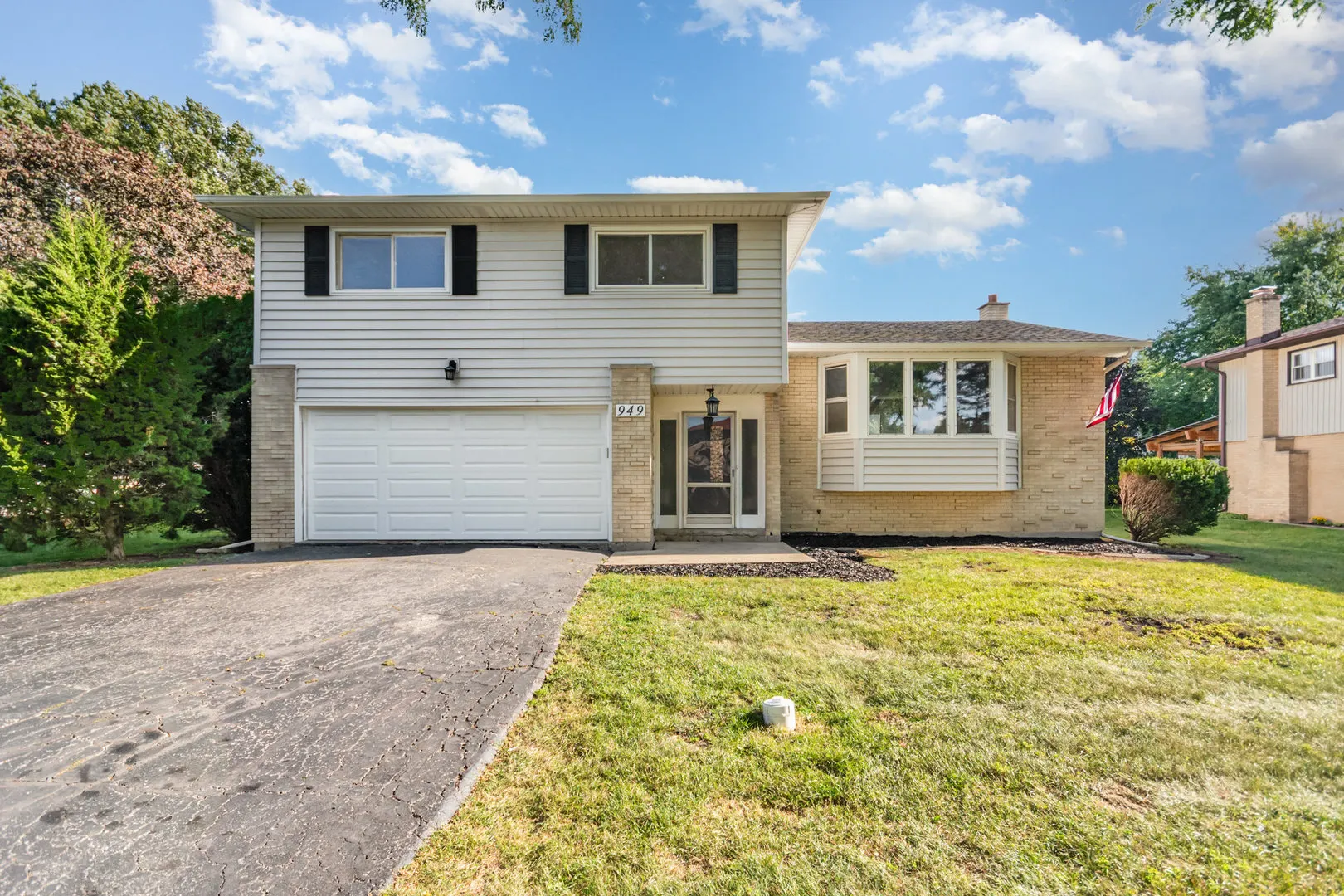 949 Rose Lane IL