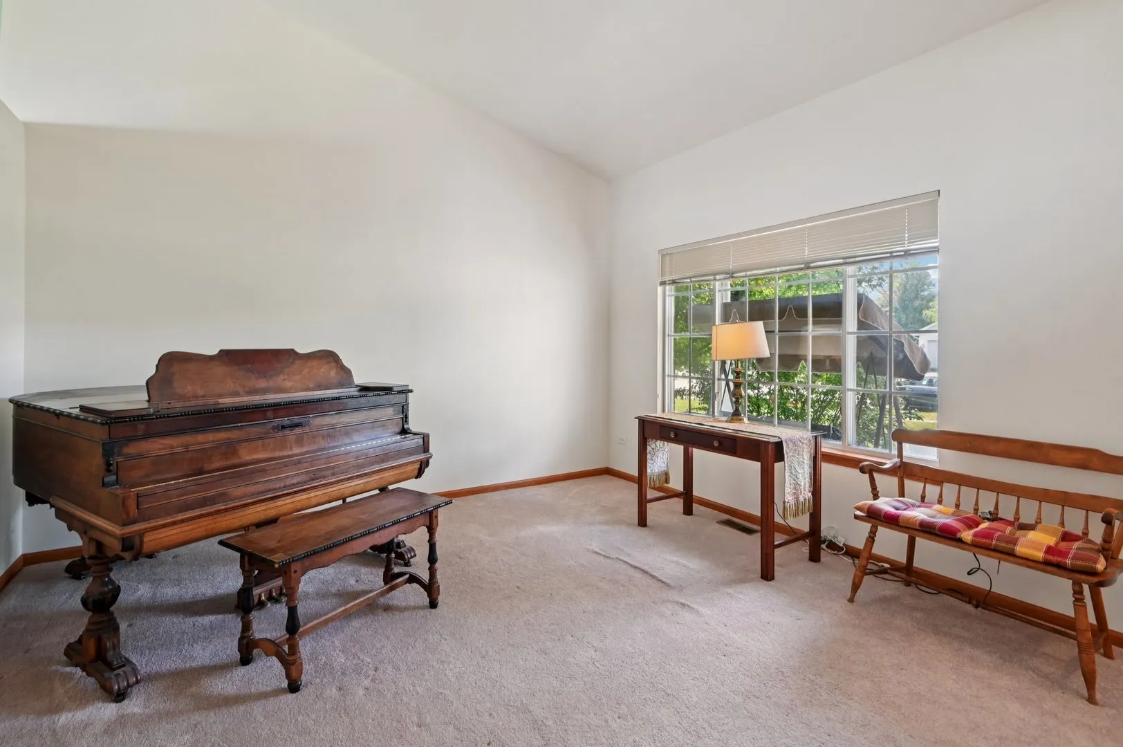 1102 Nikki Court IL