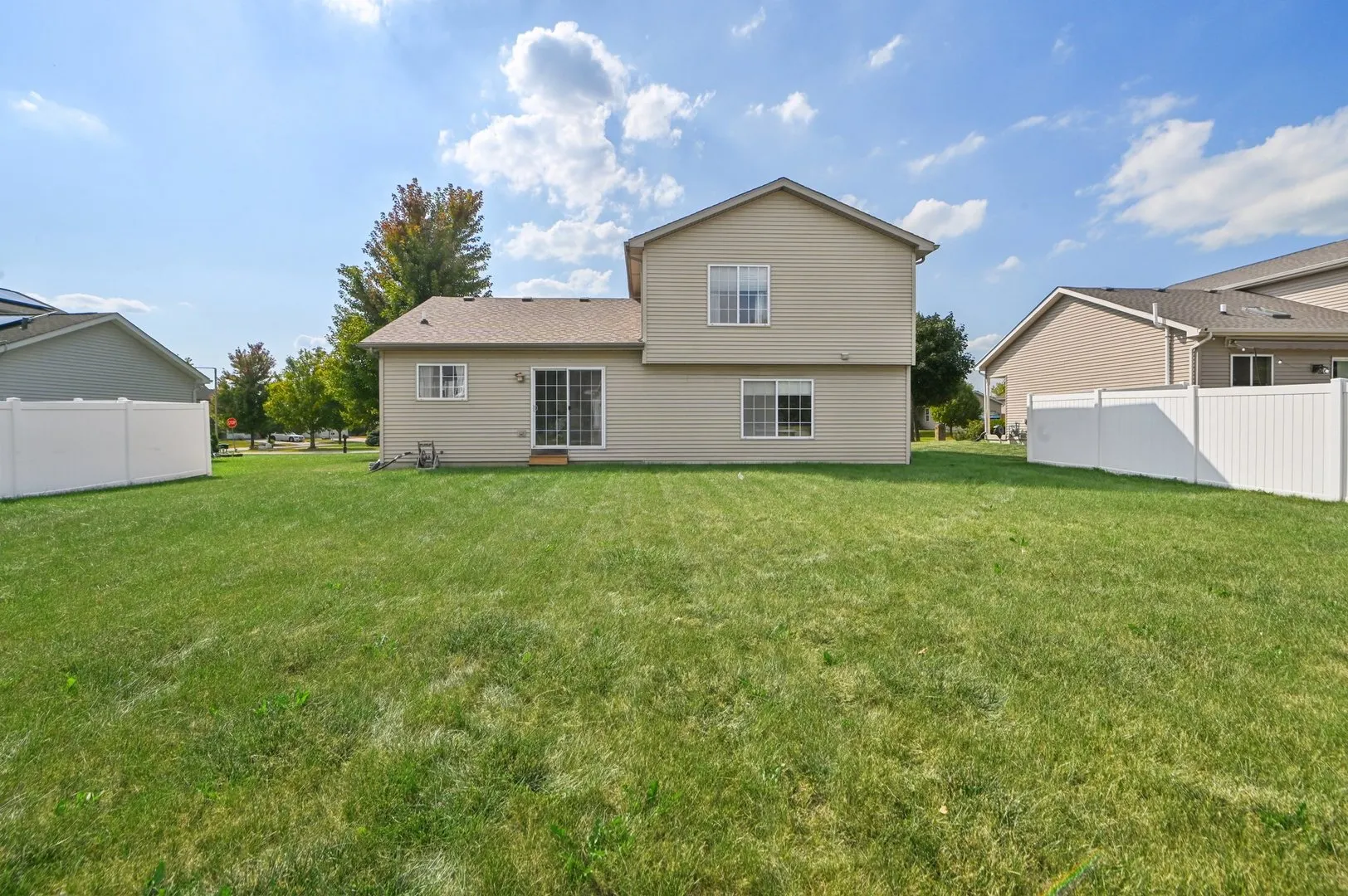 1102 Nikki Court IL