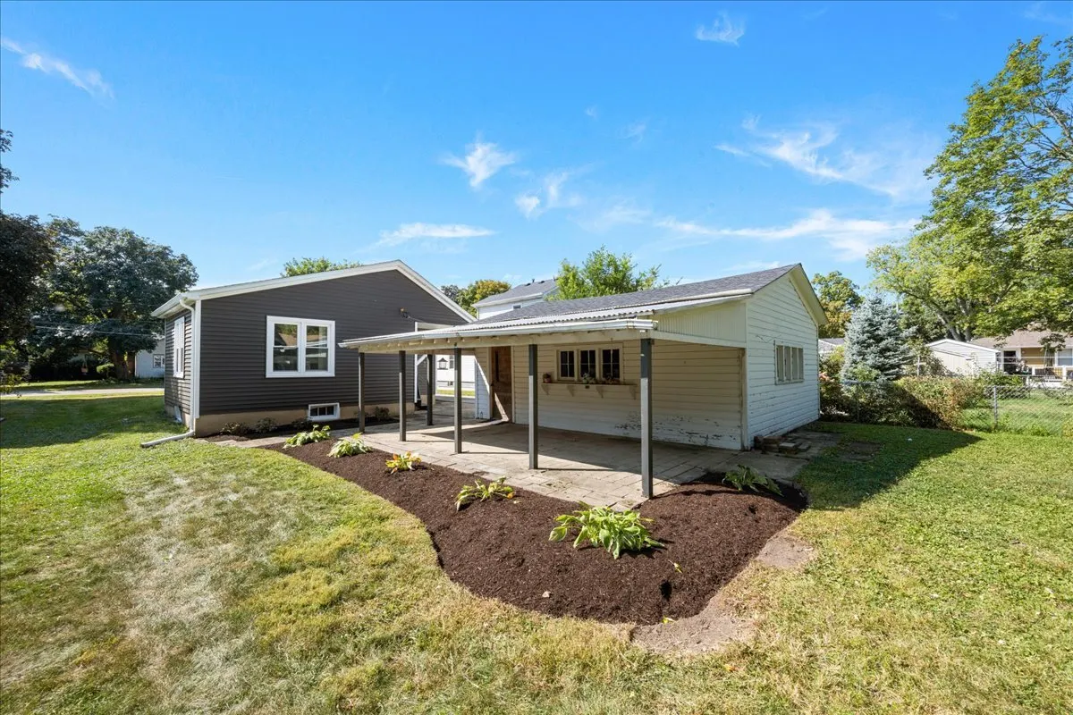619 Church Street IL