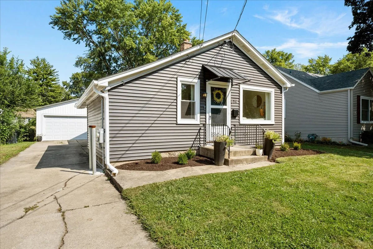 619 Church Street IL