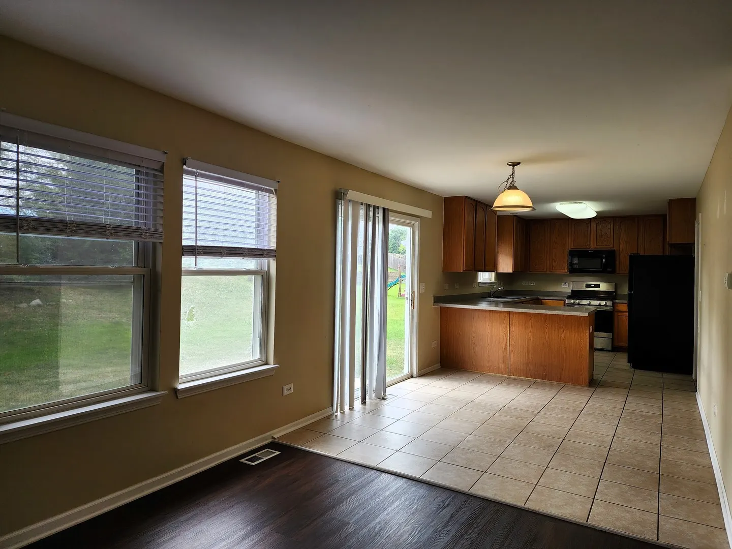 570 Collier Drive IL