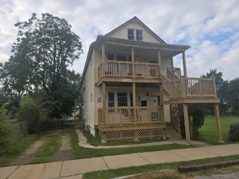 615 Frances Street IL