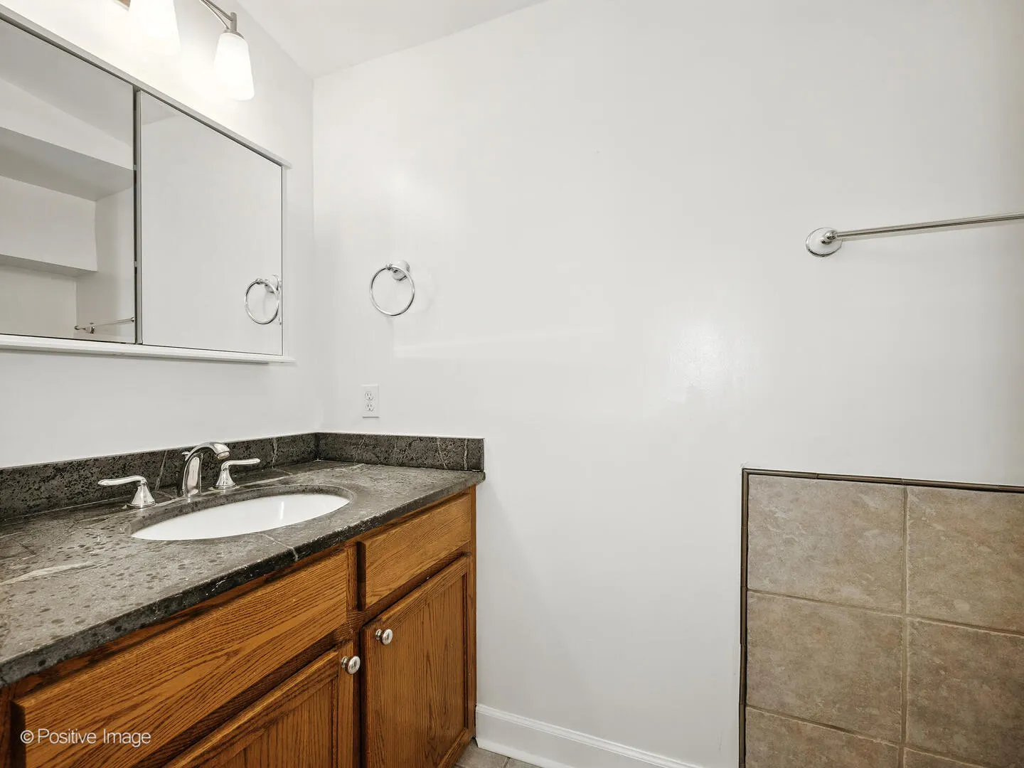 702 Livingston Street IL