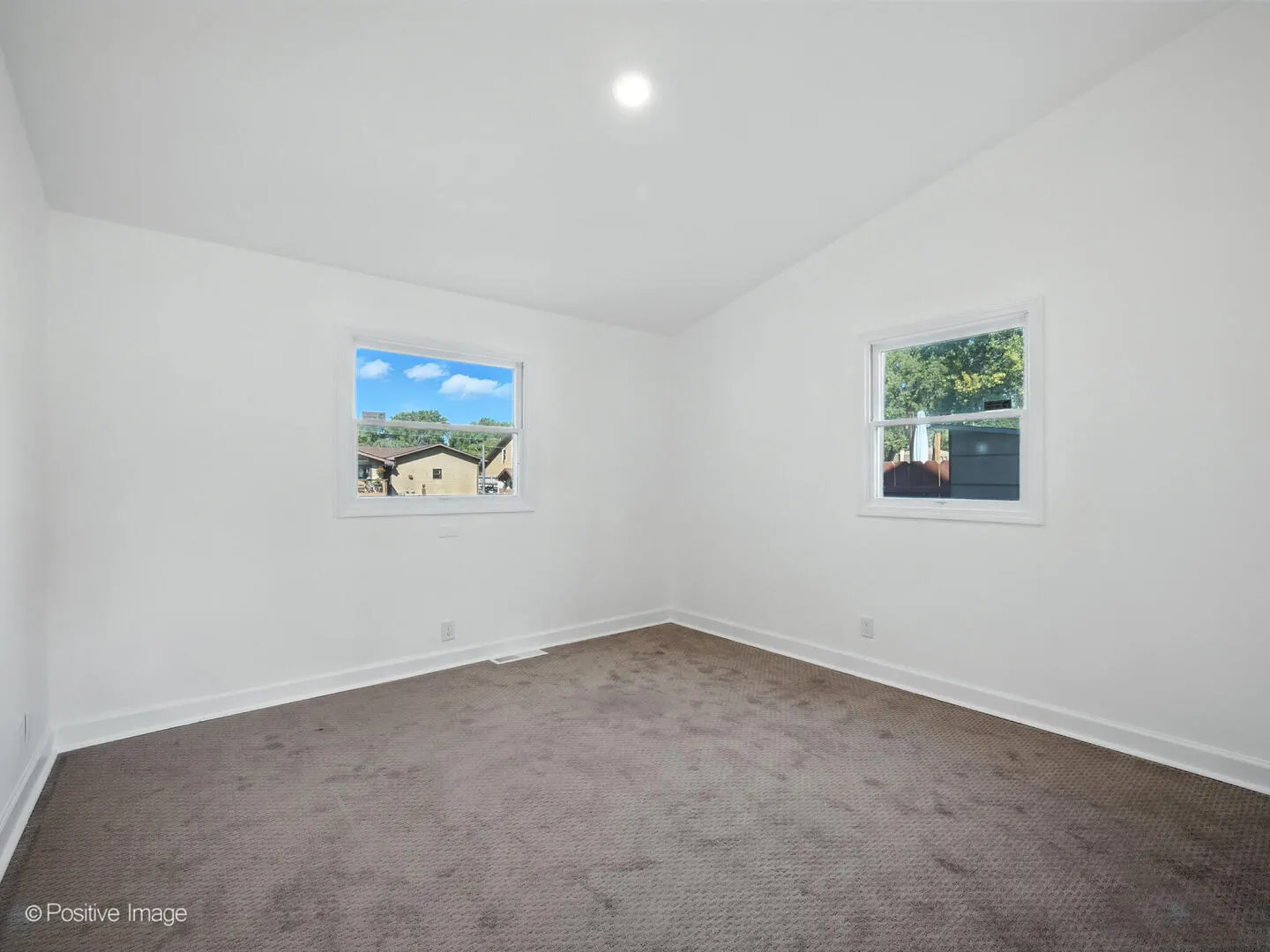 702 Livingston Street IL