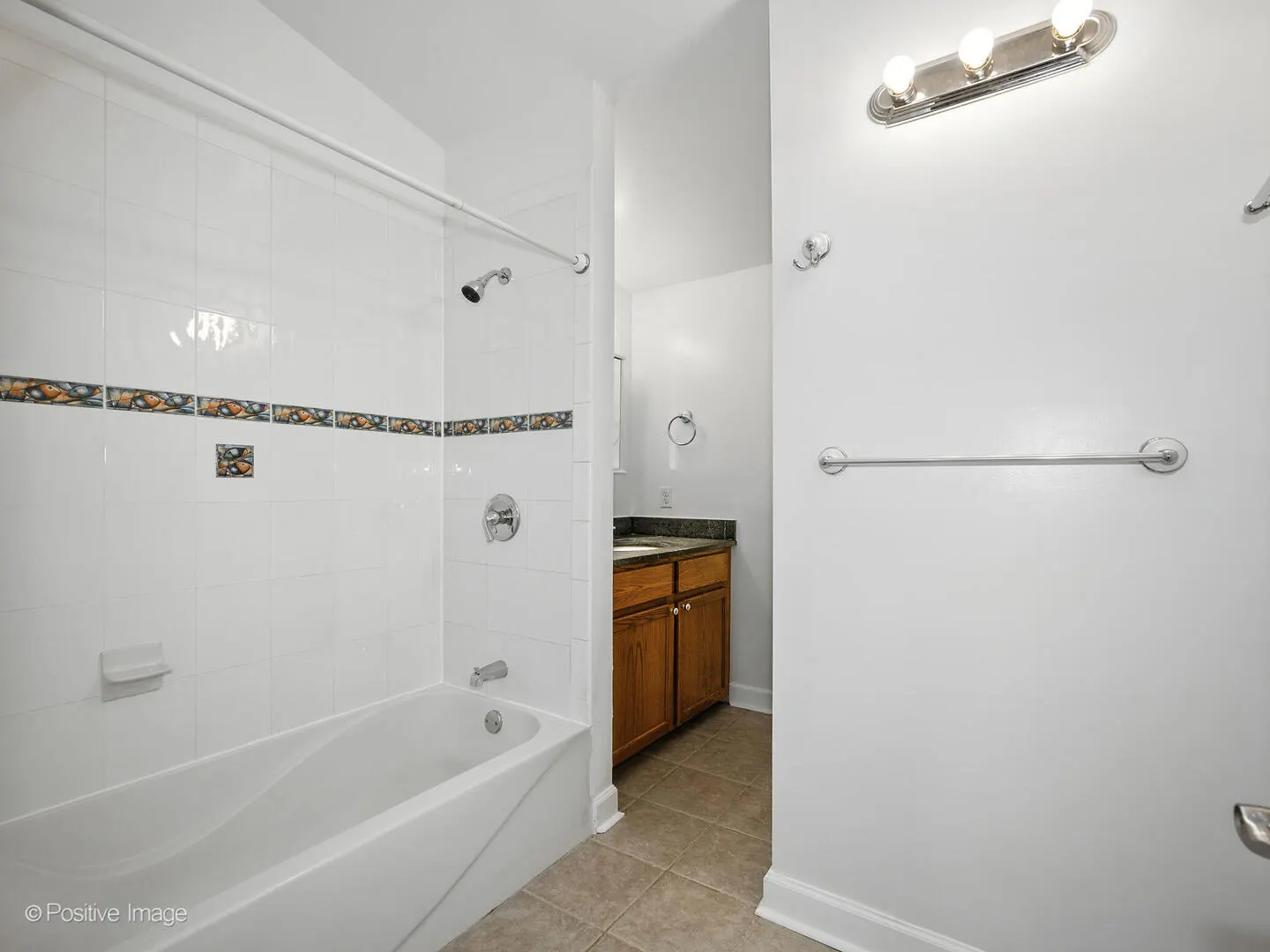 702 Livingston Street IL