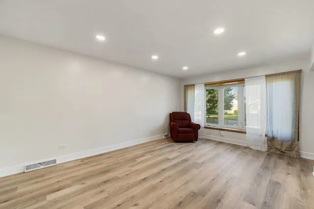 5146 Michigan Avenue IL