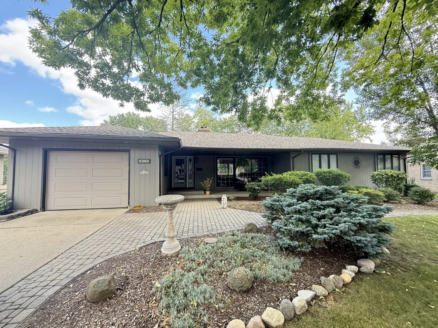 812 N Allen Avenue IL