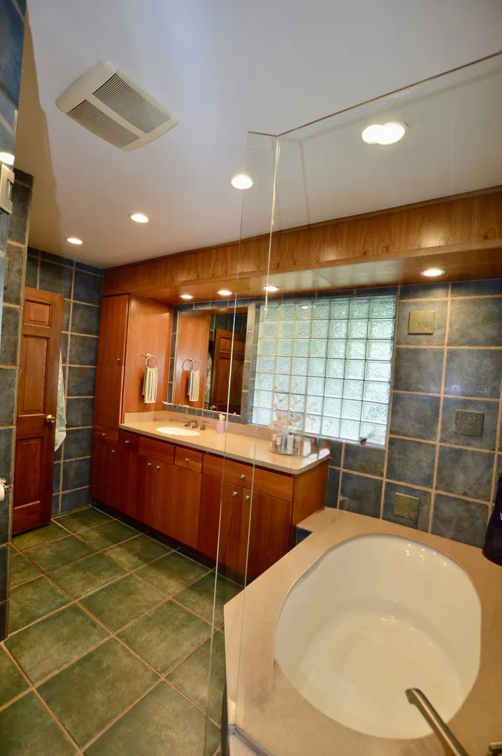 812 N Allen Avenue IL