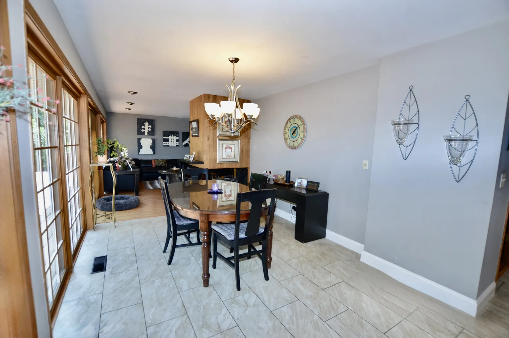 812 N Allen Avenue IL